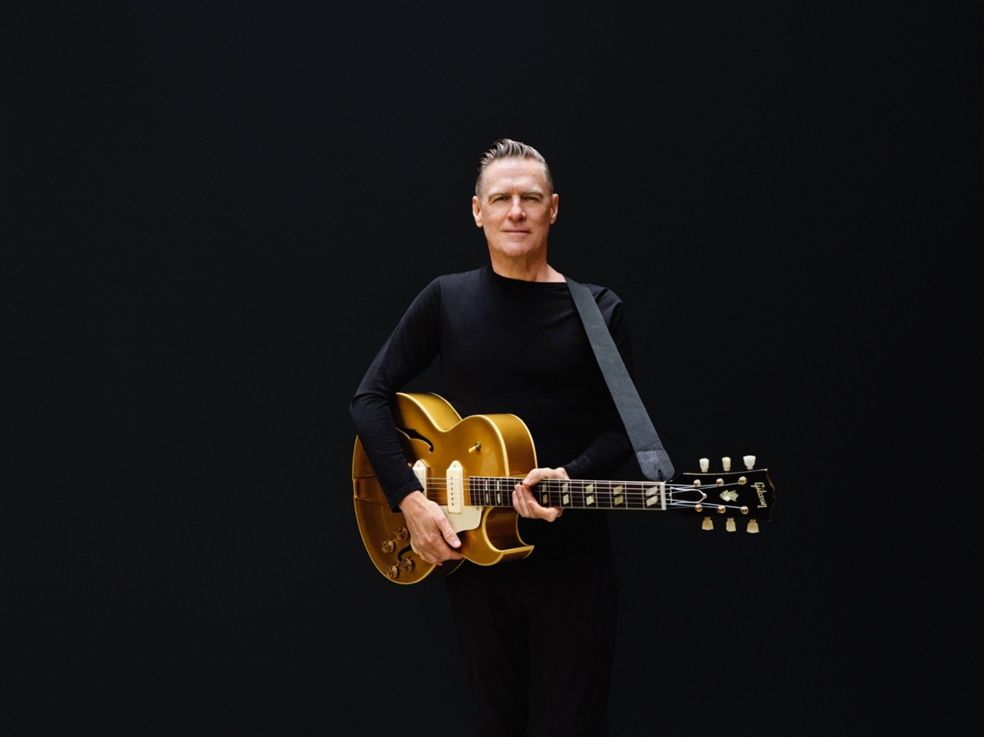 BRYAN ADAMS АНОНСИРА НОВИЯ АЛБУМ „ROLL WITH THE PUNCHES“