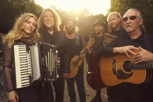 Robert Plant издаде Saving Grace – първият албум с новатата си група и вокалистката Suzi Dian