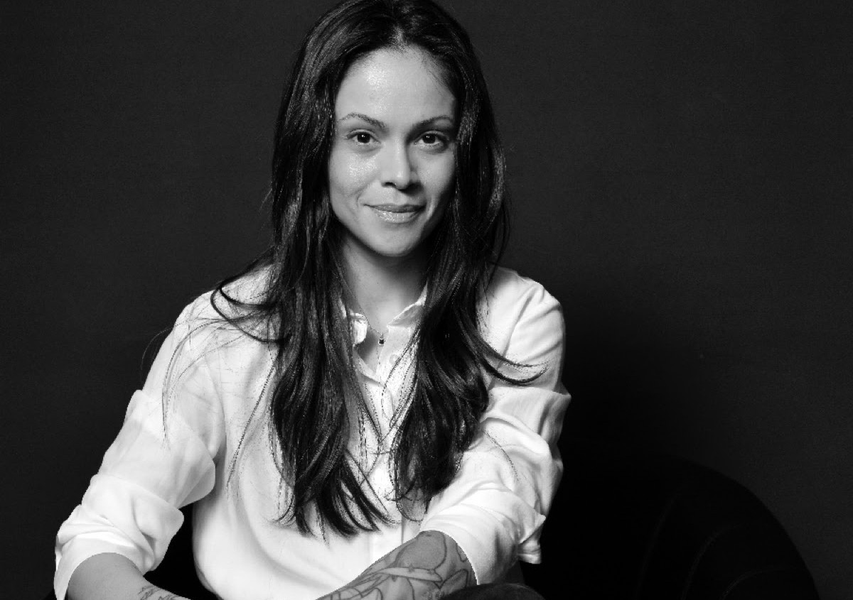 Ирина Йорданова – IrrA: творецът, който изгражда визуалната идентичност на музиката