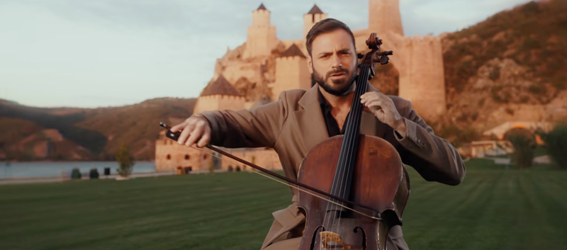 HAUSER И МАГИЯТА НА ВЕЧНИТЕ МЕЛОДИИ В НОВИЯ ПРОЕКТ – THE SWAN