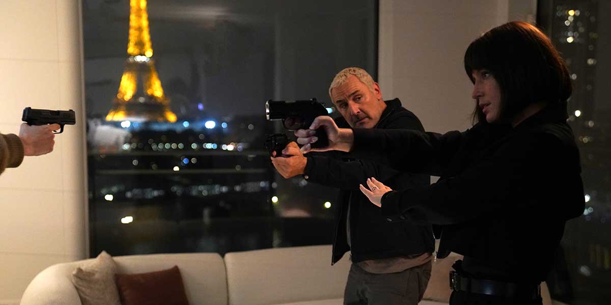 Футуристичният трилър „Куче 51“ с цяло съзвездие от актьори на голям екран у нас